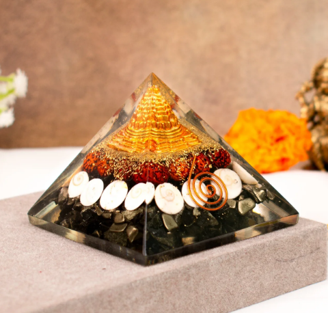 Siddh Lakshmi Yantra Pyramid - Image 2